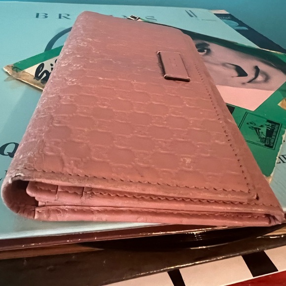 COPY - Gucci Pink Wallet - Picture 9 of 11